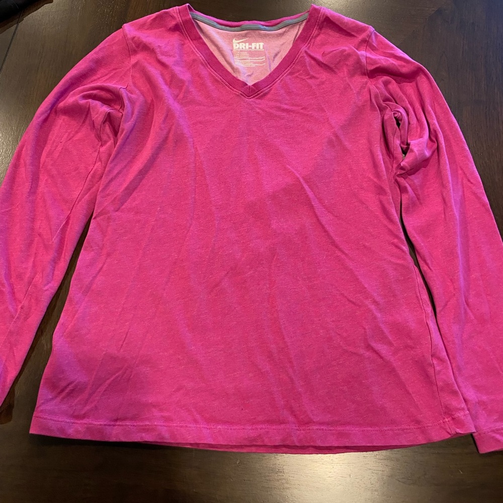 Nike Women’s Dri Fit long sleeve t-shirt